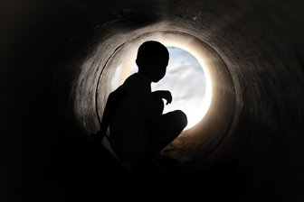 Erste Hilfe bei Depression: Ich bin für dich da! - Raus aus dem Loch: Eltern können ihrem Kind helfen, eine depressive Erkrankung zu überwinden.