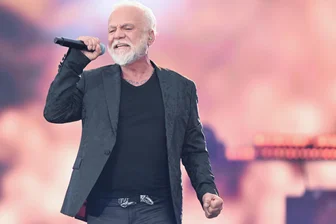Erste Künstler für Konzertsommer 2026 in Plauen stehen fest: Auch eine Schlagerikone der 1980er kommt ins Parktheater - Auch Nino de Angelo kommt nächsten Sommer in den Stadtpark.