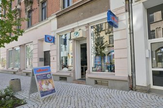 Erstes privates Reisebüro: Werdauer waren offenbar die schnellsten - Simons ehemaliges Reisebüro befindet sich noch immer in der Werdauer August-Bebel-Straße.
