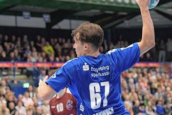Erstklassiger Kampf ohne Ertrag - Moritz Schwock trägt bei Aue die Trikotnummer 67. Gegen Potsdam gelangen dem Linksaußen sechs Tore. Auch der 22-Jährige wurde vom SC DHfK Leipzig mit einem Zweifachspielrecht für den EHV ausgestattet. 