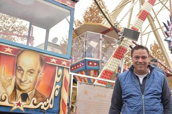 Erstmals seit Jahren wieder ein Riesenrad beim größten Volksfest im oberen Vogtland: So kommt das Karussell bei den Besuchern in Erlbach an - Zu DDR-Zeiten war ein Riesenrad die Kirwe-Attraktion, nach einer langen Pause das letzte Mal 2007. Jetzt hat Schausteller Kurt Meisel einen lange gehegten Wunsch erfüllt.