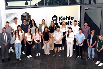 Erzgebirge: 19 Nachwuchskräfte beginnen Ausbildung beziehungsweise duales Studium im Landratsamt - Insgesamt 19 neue Auszubildende und Studenten haben zum Beginn des Ausbildungs- beziehungsweise Studienjahres ihren Dienst in der Landkreisverwaltung aufgenommen.