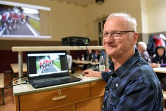 Erzgebirge: Als Ochse Otto den Fußballplatz pflegte - 60 Jahre Sportverein Kühberg. Werner Blaczik gestaltete den Streifzug durch die Vereinsgeschichte.