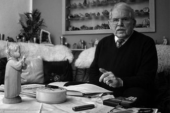 Erzgebirge: Altlandrat Karl Matko im Alter von 83 Jahren gestorben - Karl Matko, Landrat a.D., in seinem Haus in Erla-Crandorf.