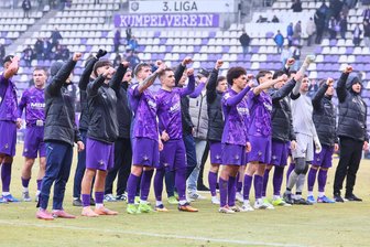 Erzgebirge Aue benötigt Siegermentalität: „Es geht ums gewinnen!“ - Nach dem torlosen Unentschieden gab es aufbauende Worte von den Fans. Zuvor hatten sie eine Leistungssteigerung der Veilchen gesehen.