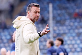 Erzgebirge Aue hadert mit Schiri und Chancen: „Man muss aufpassen, was man von sich gibt“ - Trainer Christoph Dabrowski musste sich in Mannheim auf die Zunge beißen, um keine Strafe zu riskieren.