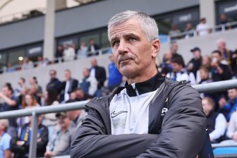 Erzgebirge Aue: Ist das Härtels neue Sieg-Taktik? - Aue-Trainer Jens Härtel könnte eine Systemumstellung vornehmen.