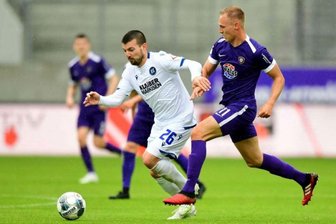 Erzgebirge Aue knackt die 40-Punkte-Marke - Florian Krüger (r.) brachte den FC Erzgebirge Aue in der 9. Minute in Führung.