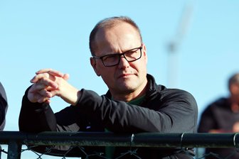 Erzgebirge Aue setzt Führungs-Deadline: Am 1. April steht Entscheidung für Kaderplanung - Vereinspräsident Thomas Schlesinger ist wichtig, die gegenwärtigen Strukturen weitgehend zu erhalten.