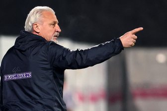 Erzgebirge-Aue-Trainer Dotchev nach Auswärtssieg in Großaspach: „Ich brauche keine Angst zu haben“ - Aufatmen bei den Veilchen – und bei Cheftrainer Pavel Dotchev – nach der Rückkehr auf die Siegerstraße.