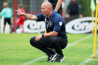 Erzgebirge-Aue-Trainer Timo Rost: "Wir dürfen nicht von einer Kackliga sprechen" - Der Druck wächst: Timo Rost braucht zügige Erfolge mit dem FC Erzgebirge. 