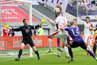Erzgebirge Aue trotz Niederlage in Düsseldorf gerettet -