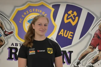 Erzgebirge Aue: Veilchenringer entsenden Rekordaufgebot zum deutschen Gipfeltreffen - Gerda Barth, Aues bisher erfolgreichste Ringerin aller Zeiten, will ihren deutschen Meistertitel verteidigen.