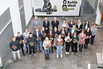 Erzgebirge: Auszubildende und Studenten in Berufsalltag verabschiedet - Die Absolventen wurden in den Berufsalltag verabschiedet.