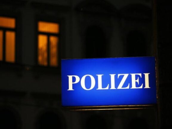 Erzgebirge: Fünf Männer verstoßen gegen das Betäubungsmittelgesetz - Die Polizei in Stollberg erwischt fünf Männer, die gegen das Betäubungsmittelgesetz verstoßen haben an verschiedenen Orten im Erzgebirgskreis. (Symbolbild)