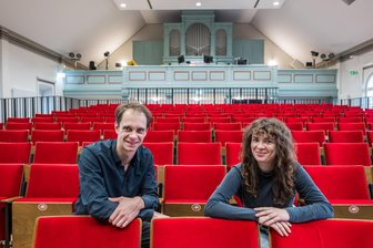 Erzgebirge: Junger Komponist erweckt Gedichte von Hohenecker Frauen zu neuem Leben - Philipp Rücker und Leila Brinkmann gehören zu den beteiligten Künstlern in Hoheneck.
