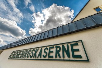 Erzgebirge: Panzergrenadiere unterstützen Sammlung der Kriegsgräberfürsorge - Das Panzergrenadierbataillon 371 unterstützt den Volksbund Deutsche Kriegsgräberfürsorge.