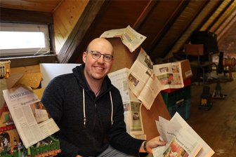 Erzgebirge: Suche nach Mundartwort des Jahres startet - Mundartsprecher Robby Schubert aus Gelenau hat für den Erzgebirgsverein und dessen achte Auflage der Suche nach dem Mundartwort auf dem Dachboden gestöbert. Dort, wo alle wichtigen und weniger wichtigen Dinge gelagert werden.
