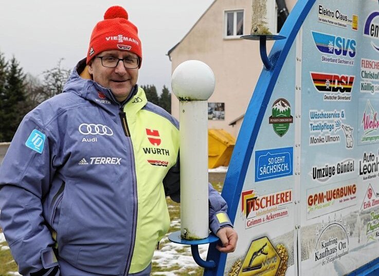 Erzgebirger bewertet Ski-Sprünge in Garmisch - Für Olaf Beyer geht ein Wunsch in Erfüllung: Der 49-Jährige ist Sprungrichter beim Neujahrsspringen der Vierschanzentournee. 