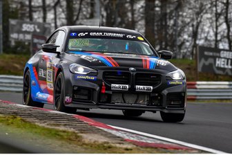 Erzgebirger meistert Nordschleifen-Diplom – und kommt seinem Idol Max Verstappen näher - Im BMW M2 geht Maxim Felix Dacher den nächsten Schritt in seiner Karriere.