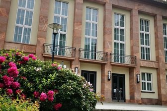 Erzgebirger sind Gastgeber für Landeswettbewerb - Im Kulturhaus Aue treffen sich am Freitag junge Musiker aus Sachsen zum Wettbewerb "Musik aus Kommunen". Für die Gastgeber aus dem Erzgebirge geht ein Blockflötenensemble an den Start. 