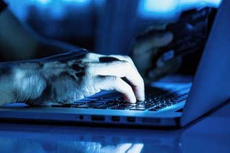 Erzgebirger teilt Facebook-Post und landet auf Anklagebank - Der Mann aus dem Erzgebirge hat sich durch das Teilen eines Facebook-Posts strafbar gemacht. 