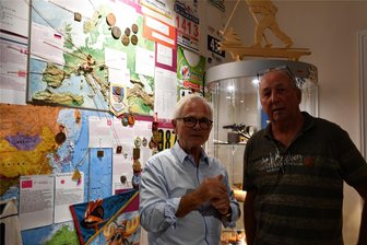 Erzgebirger wollen am 100. Wasa-Lauf teilnehmen - Wolfgang Ternick (links) aus Sosa ist beim Wasa-Lauf bereits zehnmal dabei gewesen, Ulrich Fuchs aus Schönheide einmal. Vor der Karte zum Thema in Schönheide kamen sie ins Schwärmen über das Ereignis.