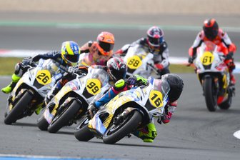 Erzgebirgerin sammelt in der Motorrad-WM ihre ersten Punkte - Lucy Michel (Nummer 16) mischt wieder in der Frauen-Motorrad-WM mit.