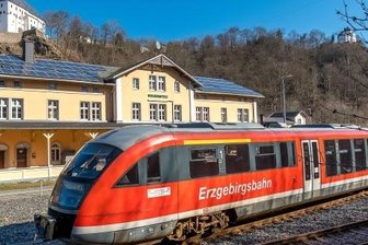 Erzgebirgsbahn soll Strecken nun doch länger betreiben - Die Erzgebirgsbahn soll über 2024 hinaus weiter auf den drei verbliebenen Strecken im Kreis verkehren. Das Unternehmen plant in den nächsten Jahren weitere Millioneninvestitionen.
