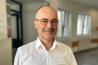 Erzgebirgsklinikum: Besonders anfälliges Körpergelenk im Fokus der nächsten Gesundheitsakademie - Chefarzt Dr. Zeqir Ferati informiert am 13. November im Erzgebirgsklinikum, Haus Zschopau, über das Schultergelenk.