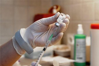 Erzgebirgskreis: Impfen im Landratsamt stößt auf wenig Resonanz - "Jede Impfung zählt", wirbt DRK-Pressesprecher Kai Kranich für die Aktionen der Impfteams, die bis Jahresende noch im Einsatz sein werden. Foto: Ronny Küttner
