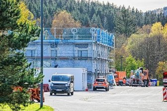 Erzgebirgskreis investiert in seine Straßenmeistereien - Bauarbeiten an der Straßenmeisterei in Schönfeld: 479.000 Euro investiert der Erzgebirgskreis dort gegenwärtig. 