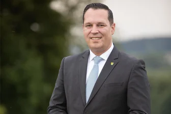 Erzgebirgslandrat bei Empfang im Stollberger „Waldfrieden“: Was Rico Anton ins Tierheim zog - Rico Anton, sagt, dass er Tiere mag. Seine achtjährige Tochter bekommt ein Meerschwein.
