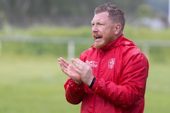 Erzgebirgsliga: Annaberger Fußballer haben Klassenerhalt in der eigenen Hand - zum Teil zumindest - Trainer Patrick Salzer will mit dem VfB Annaberg II am Sonntag den Klassenerhalt eintüten.
