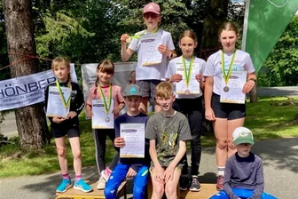 Erzgebirgsspiele dienen Schwarzenberger Biathleten auch als ein Testlauf - Die Starter des PSV Schwarzenberg räumten beim Finale der Erzgebirgsspiele einige Medaillen ab.