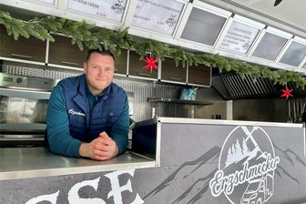 „Erzschmecker“ on Tour: Raschauer macht gute Küche mobil - Toni Hänel rollt künftig mit seiner mobiler Küche durch die Region.