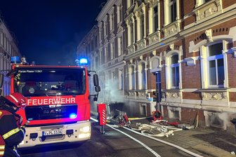 Es brennt wieder in einem Keller in Plauen - Zu einem Kellerbrand ist es am Samstagmorgen in der Parkstraße in Plauen gekommen.
