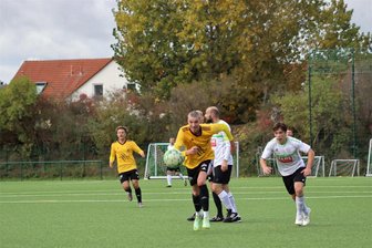 „Es hat nicht sollen sein“: Junger Ex-CFC-Profi in der 6. Liga froh - Simon Noah Roscher am vergangenen Dienstag im Nachholspiel der Landesliga beim Radebeuler BC. Der Mittelstürmer erzielte beim 1:0-Sieg von Handwerk Rabenstein das Tor des Tages.
