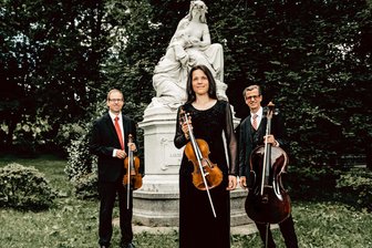 Es ist Musik in Bad Elster: Trio Vivace lädt Sonntagvormittag zum Konzert -