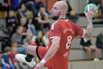 Es ist nicht alles schlecht beim ZHC - Mit acht Treffern war Grubenlampe-Kapitän Adam Krejcirik am Samstag gegen Staßfurt erfolgreichster Zwickauer Werfer.