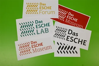 Esche-Museum in Limbach-Oberfrohna bekommt neuen Namen - Statt bisher einem Logo wird das Esche-Museum künftig über drei verschiedene Logos verfügen.