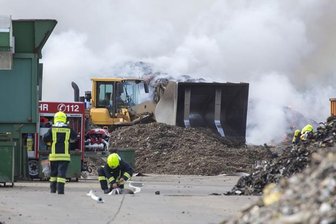 Espenhain: Feuer in Recyclingfirma -