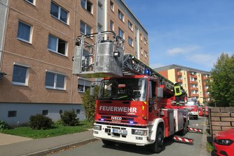 Essen brennt in Wohnung an - Bewohnerin im Krankenhaus - Der Brand war in der Küche ausgebrochen.