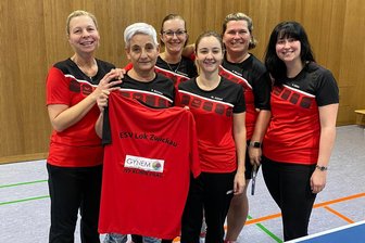 ESV Lok Zwickau: Tischtennis-Frauen überraschen sich mit Tabellenführung selbst - Die Tischtennisspielerinnen des ESV Lok Zwickau hatten in der Hinrunde viel Grund zur Freude. Von links nach rechts: Nadine Richter, Petra Büchler, Sabine Schumann, Melanie Hüttel, Alena Wasikova, Vanessa Göhler.