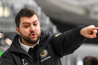 ETC Crimmitschau: Ein Südtiroler und ein Weltmeister übernehmen den Eishockey-Nachwuchs - Zuletzt arbeitete Simon Steiner hauptamtlich für den Nachwuchs des ESV Kaufbeuren. Beim ETC Crimmitschau ist er als Sportlicher Leiter künftig für die gesamte Entwicklung des Eishockey-Nachwuchses in Westsachsen verantwortlich.