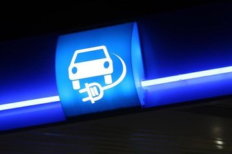 EU-Kommission drängt auf die "grüne Batterie" -