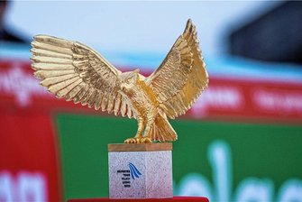 Eulen zum Heulen - Die Trophäe für die Frauen: die Goldene Eule. 