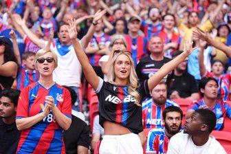 Europapokal-Finale in Leipzig: Fast 20.000 Palace-Fans dabei - Fans von Crystal Palace. (Archivbild)
