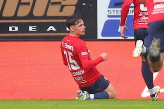 Ex-Erzgebirge-Aue-Profi Kallenbach entreißt Chemnitzer FC den Heimsieg: „Ein Supergefühl“ - William Kallenbach bejubelt seinen Last-Minute-Ausgleichstreffer.