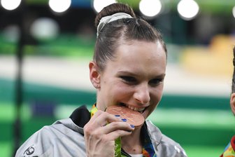 Ex-Turnerin Sophie Scheder vor ihrem Abschied beim TuS Chemnitz-Altendorf: „Ein paar Tränchen in den Augen wird es bestimmt geben“ - Der größte Erfolg in ihrer Karriere: Bei den Olympischen Spielen 2016 in Rio de Janeiro gewann Turnerin Sophie Scheder am Stufenbarren die Bronzemedaille.